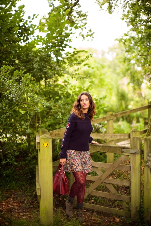 Model Lizzie Bowden. New Look behind the scenes shoot of their Autumn / Winter 2013 collection advertising film by Cherry Duck. Walnuts Farm, Old Heathfield, East Sussex, UK. August 22, 2013. Photo: ©Edmond Terakopian